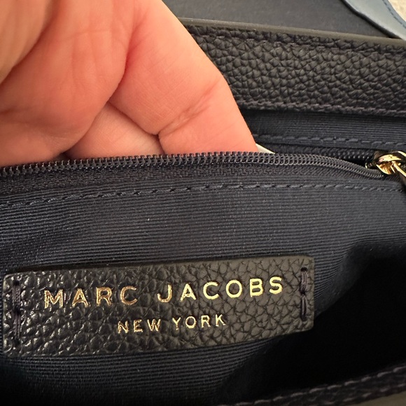 Marc Jacobs The Tuck Lock Saddle Bag - Picture 9 of 14